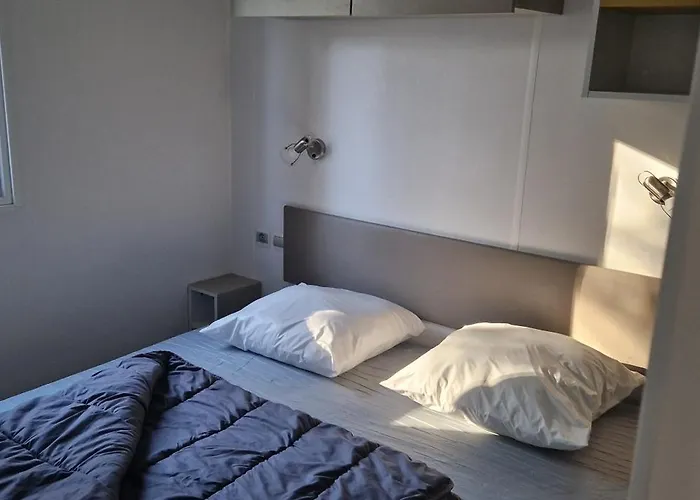 Camping Mobil-home Confort 6 Personnes Proche Europa-park